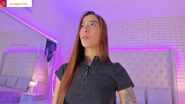 Morggan Fox  online show from November 2025 03:50:02 AM