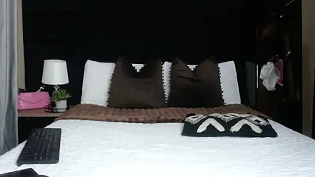 sexdevolxx online show from April 2026 05:14:02 AM