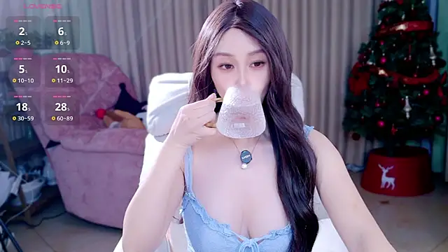 NovaNana online show from April 2026 01:29:01 PM