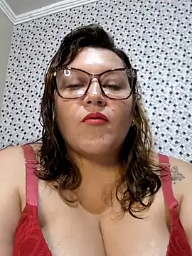 Snapshot of veludolunar chatting on March 2025 09:43:02 PM veludolunar online show from March 2025 09:43:02 PM