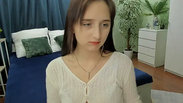 Snapshot of JulietMonli chatting on October 2025 03:22:01 AM JulietMonli online show from October 2025 03:22:01 AM