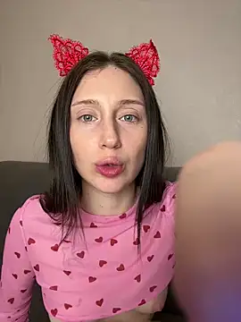 Snapshot of MiaaLoveeee chatting on March 2025 10:15:01 PM MiaaLoveeee online show from March 2025 10:15:01 PM