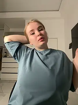 Snapshot of Amy_Sky_ chatting on March 2025 04:09:02 PM Amy Sky online show from March 2025 04:09:02 PM