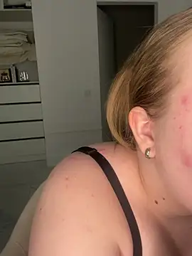 Amy Sky  online show from February 2026 05:13:02 PM