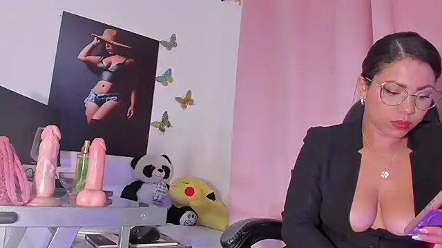 Snapshot of ally_sun__ chatting on March 2025 05:34:02 PM ally sun online show from March 2025 05:34:02 PM