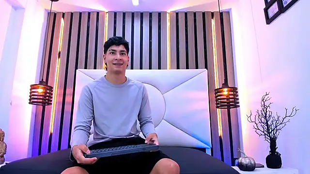 Jhojan twink online show from October 2025 12:26:02 PM