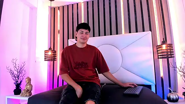 Jhojan twink online show from October 2025 12:13:02 PM