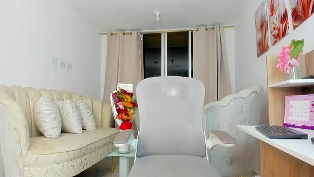 karol f00x online show from November 2025 01:53:01 AM