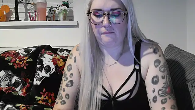 Sizzling Indie36 online show from October 2025 01:17:01 AM