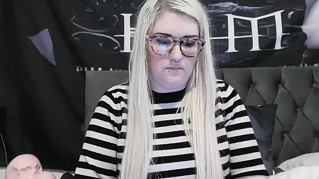 Sizzling Indie36 online show from November 2025 03:49:02 PM