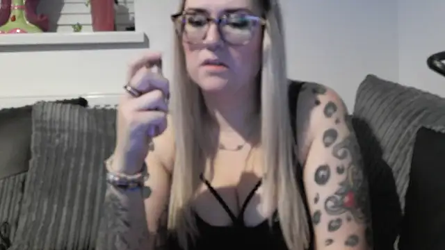 Sizzling Indie36 online show from November 2025 08:57:01 PM