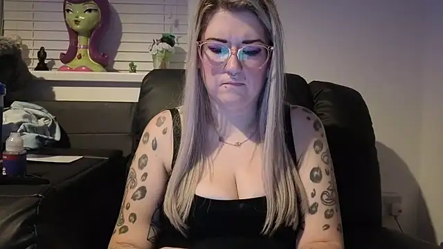 Snapshot of Sizzling_Indie36 chatting on February 2026 08:59:02 PM Sizzling Indie36 online show from February 2026 08:59:02 PM