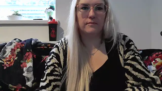 Sizzling Indie36 online show from October 2025 08:04:02 AM