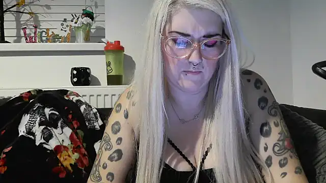 Sizzling Indie36 online show from October 2025 08:30:01 PM