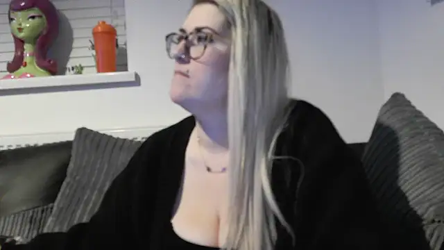 Sizzling Indie36 online show from November 2025 06:07:02 PM