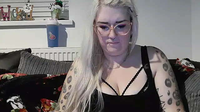Sizzling Indie36 online show from October 2025 10:42:02 PM