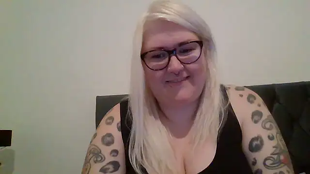 Sizzling Indie36 online show from March 2025 10:15:01 PM
