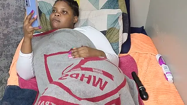 spicybootie online show from March 2026 11:01:02 PM