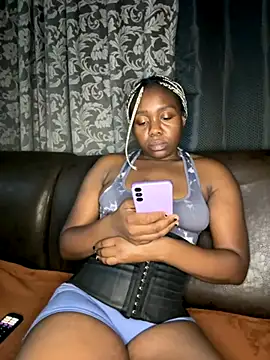 Snapshot of Lahtinah24 chatting on November 2025 06:00:02 PM Lahtinah24 online show from November 2025 06:00:02 PM