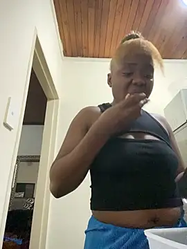 Snapshot of Lahtinah24 chatting on March 2025 06:55:01 PM Lahtinah24 online show from March 2025 06:55:01 PM