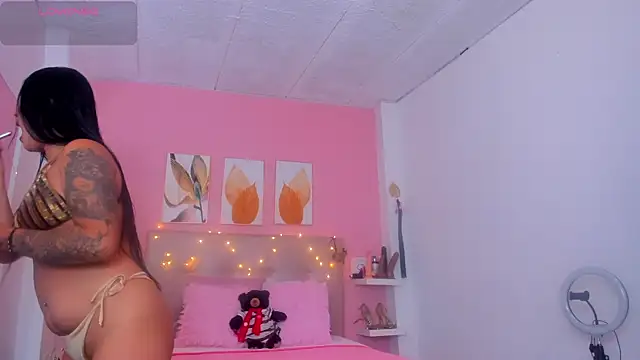 Molly h0t online show from November 2025 12:19:02 PM