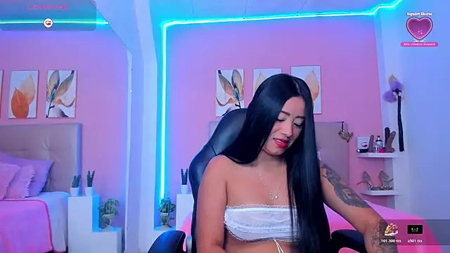 Molly h0t online show from November 2025 12:33:02 PM