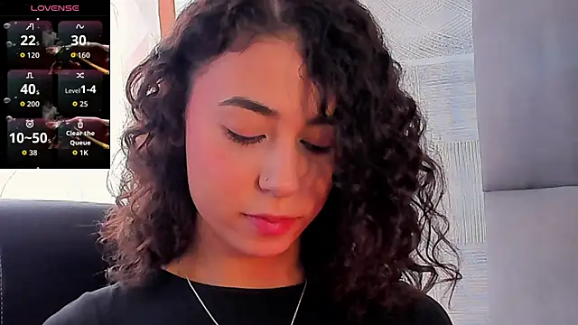 AliceStevens  online show from November 2025 01:33:02 PM