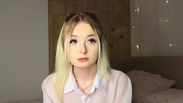 minigirl online show from February 2026 04:18:02 PM