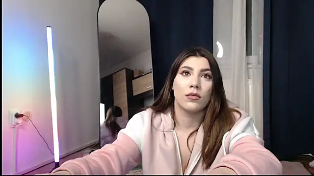 Natasha Cameron22 online show from March 2026 06:41:01 PM