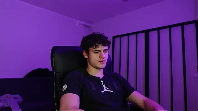 Snapshot of Brad_Holloway chatting on December 2025 02:16:02 PM Brad Holloway online show from December 2025 02:16:02 PM