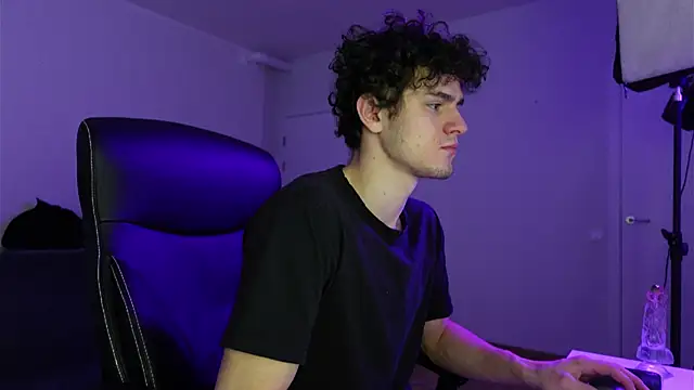 Snapshot of Brad_Holloway chatting on January 2026 07:04:01 AM Brad Holloway online show from January 2026 07:04:01 AM