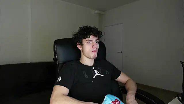 Snapshot of Brad_Holloway chatting on January 2026 01:58:02 PM Brad Holloway online show from January 2026 01:58:02 PM