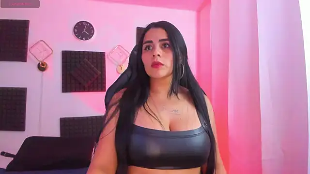 hannarusso online show from November 2025 09:03:02 PM