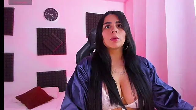 hannarusso online show from September 2025 09:52:02 PM