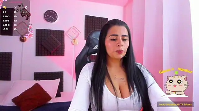 hannarusso online show from November 2025 02:21:01 PM