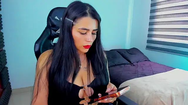 hannarusso online show from March 2026 08:16:02 PM