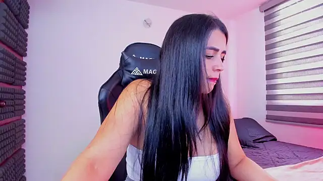 hannarusso online show from February 2026 10:05:01 PM