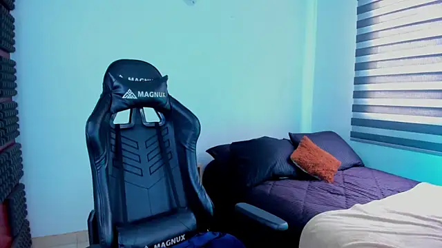 hannarusso online show from March 2026 08:49:02 PM