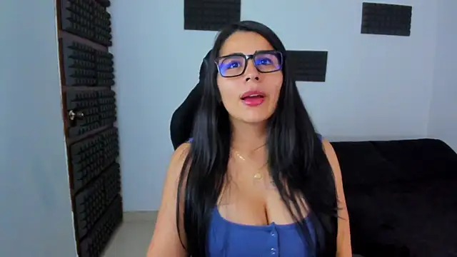 hannarusso online show from April 2026 02:15:02 AM