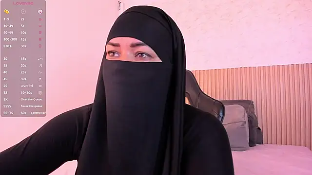 Snapshot of Layla_arabelle chatting on July 2026 08:37:01 PM Layla arabelle online show from July 2026 08:37:01 PM