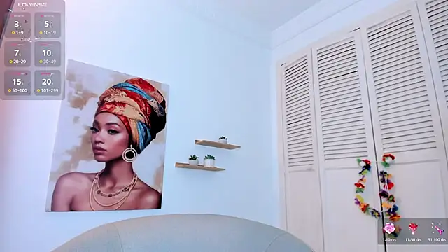 Layla arabelle online show from November 2025 07:50:01 PM