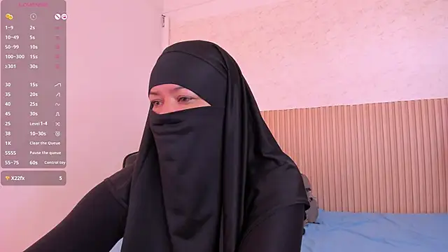 Snapshot of Layla_arabelle chatting on July 2026 08:35:02 PM Layla arabelle online show from July 2026 08:35:02 PM