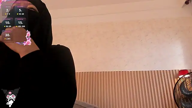 Snapshot of Layla_arabelle chatting on May 2026 07:53:01 PM Layla arabelle online show from May 2026 07:53:01 PM