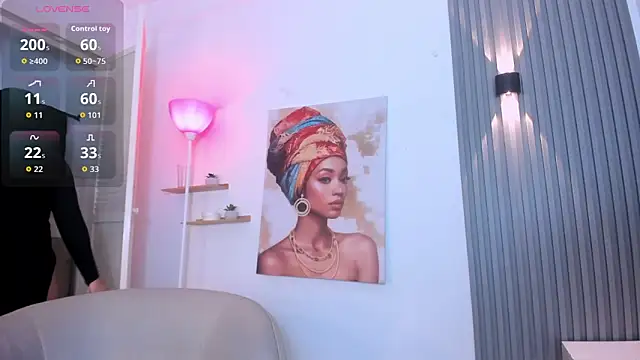 Layla arabelle online show from February 2026 08:32:02 PM