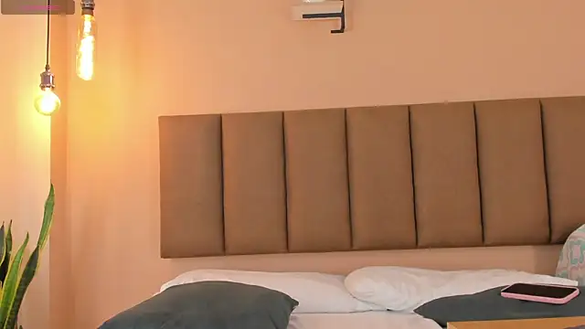 honeygray02 online show from October 2025 12:25:02 PM