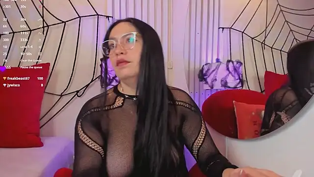 AliceCorner online show from October 2025 12:47:02 PM