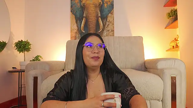AliceCorner online show from May 2026 12:03:02 PM