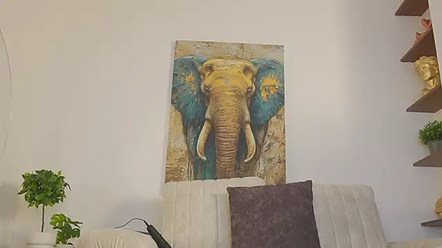 AliceCorner online show from April 2026 12:06:02 PM