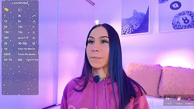 Snapshot of Valen_ross_ chatting on June 2026 10:05:02 PM Valen ross online show from June 2026 10:05:02 PM
