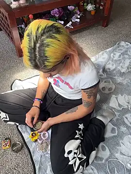 Harley cams online show from October 2025 03:54:02 PM